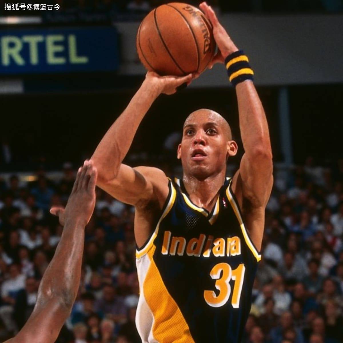 的青少年足 的青少年足