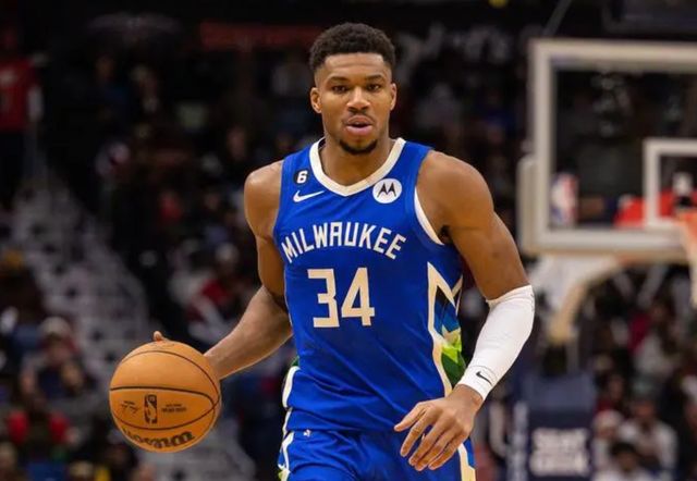 与全体球员 与全体球员