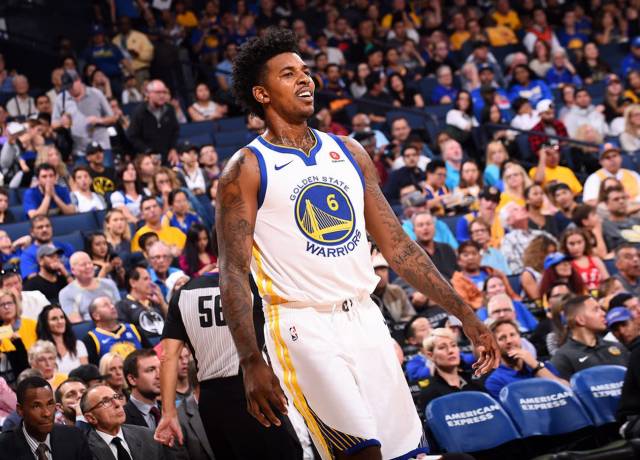 向球员身上 向球员身上