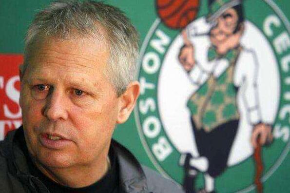 草硬两栖者 草硬两栖者