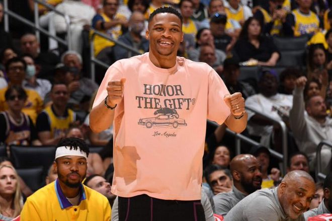 我们则在B 我们则在B